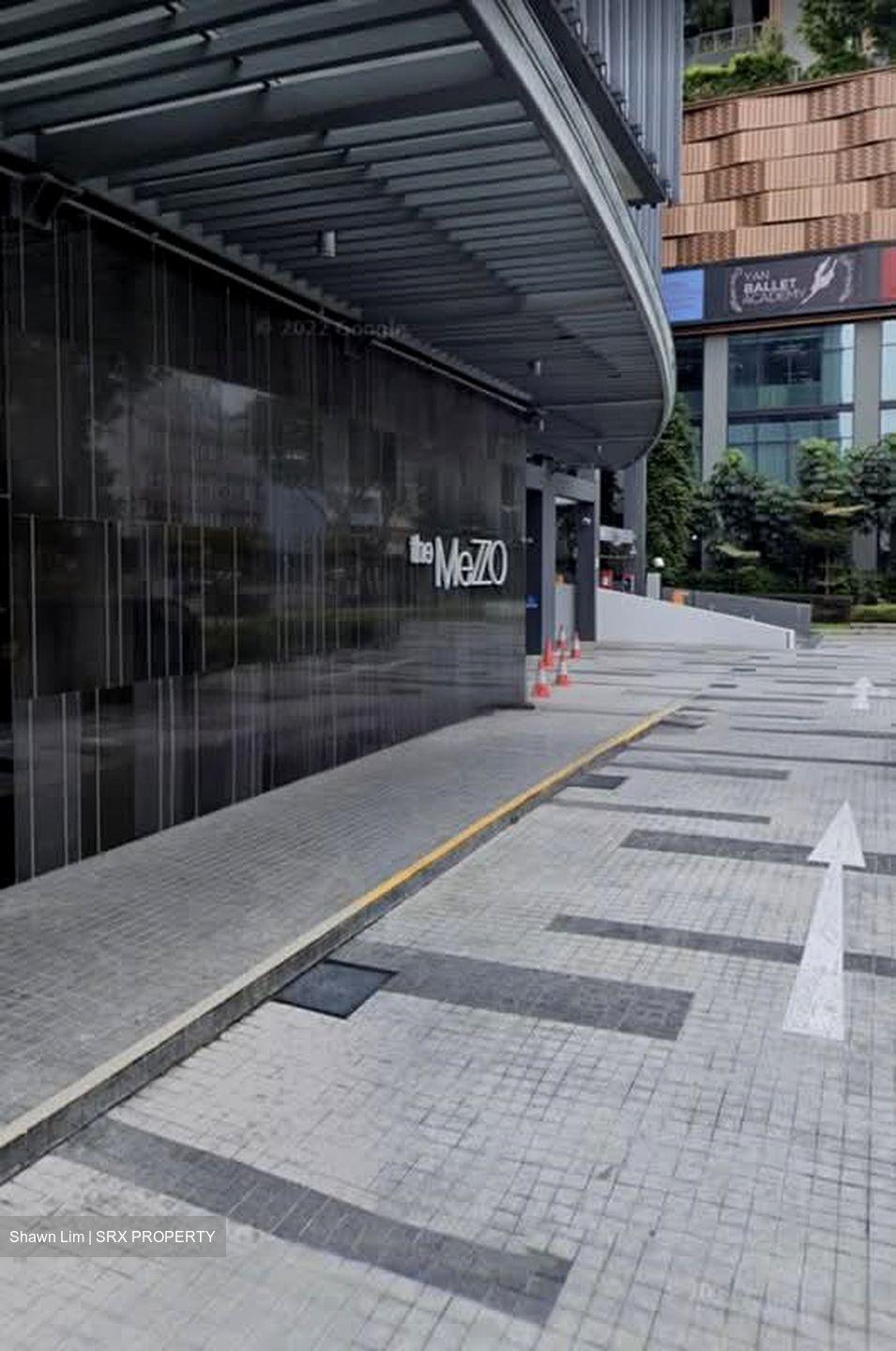 The Mezzo (D12), Retail #569157351